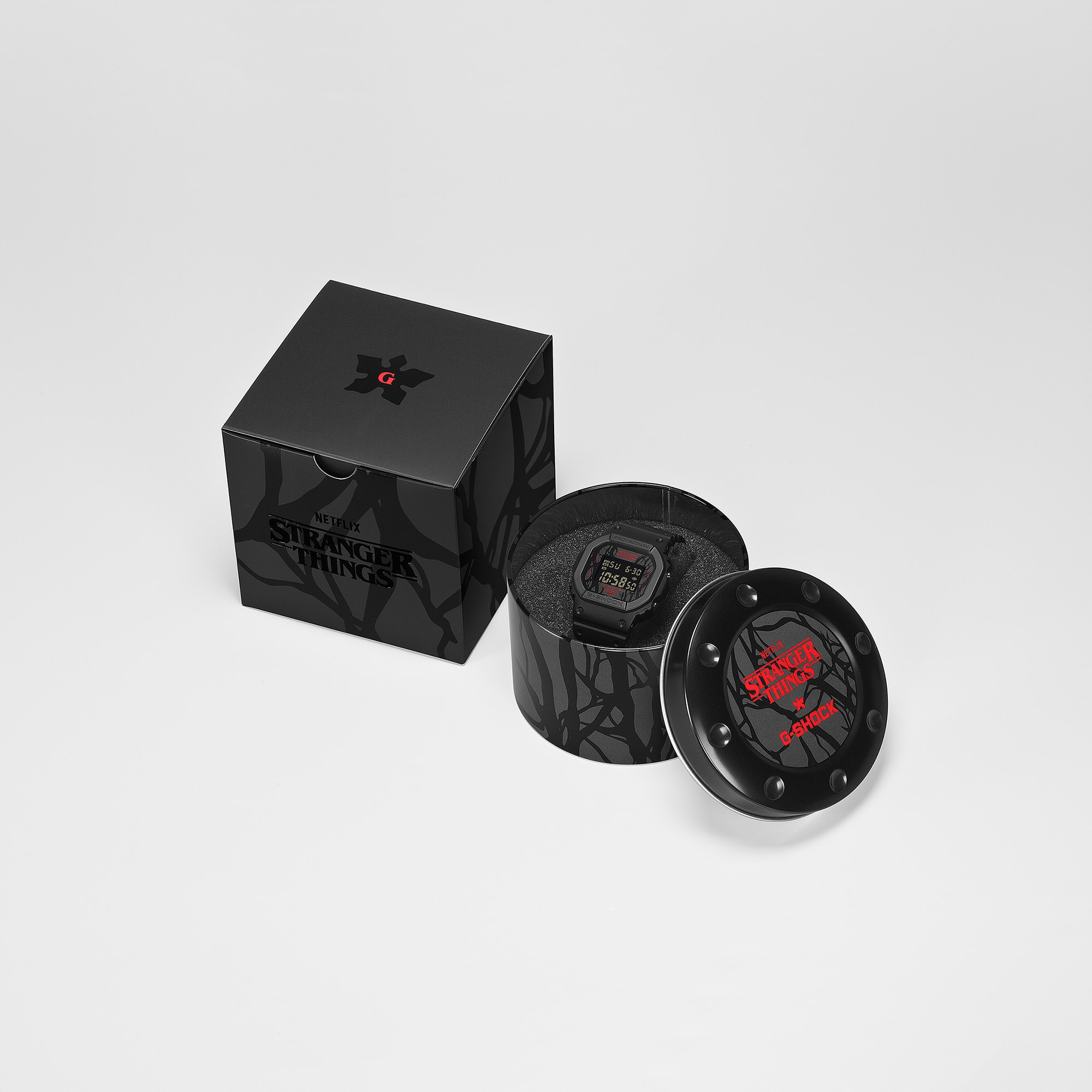 Casio - G-Shock Édition limitée Stranger Things (DW-5600STT-1ER)