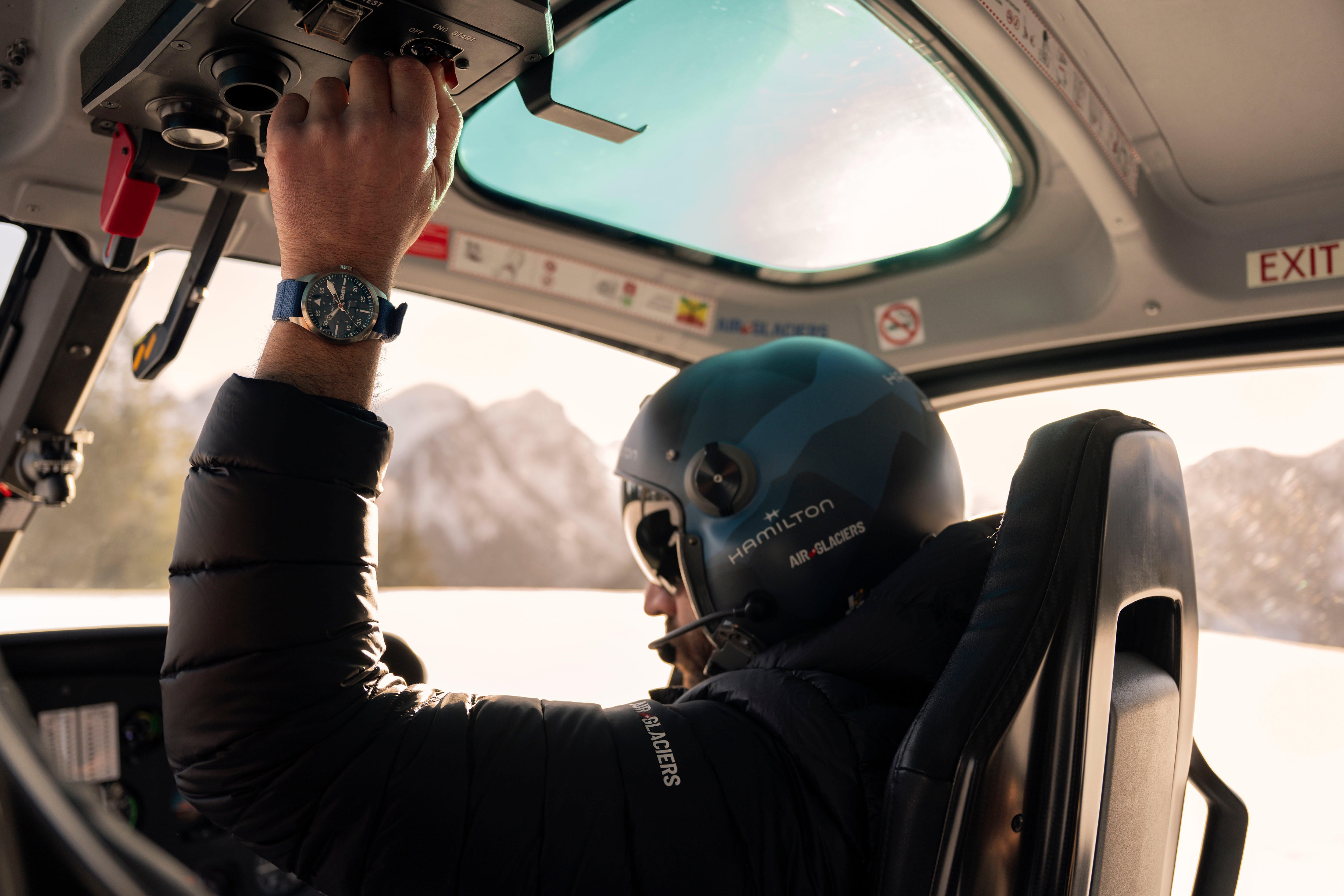 Hamilton - KHAKI AVIATION PILOT DAY DATE AUTO - AIR-GLACIERS EDITION (H64655941)