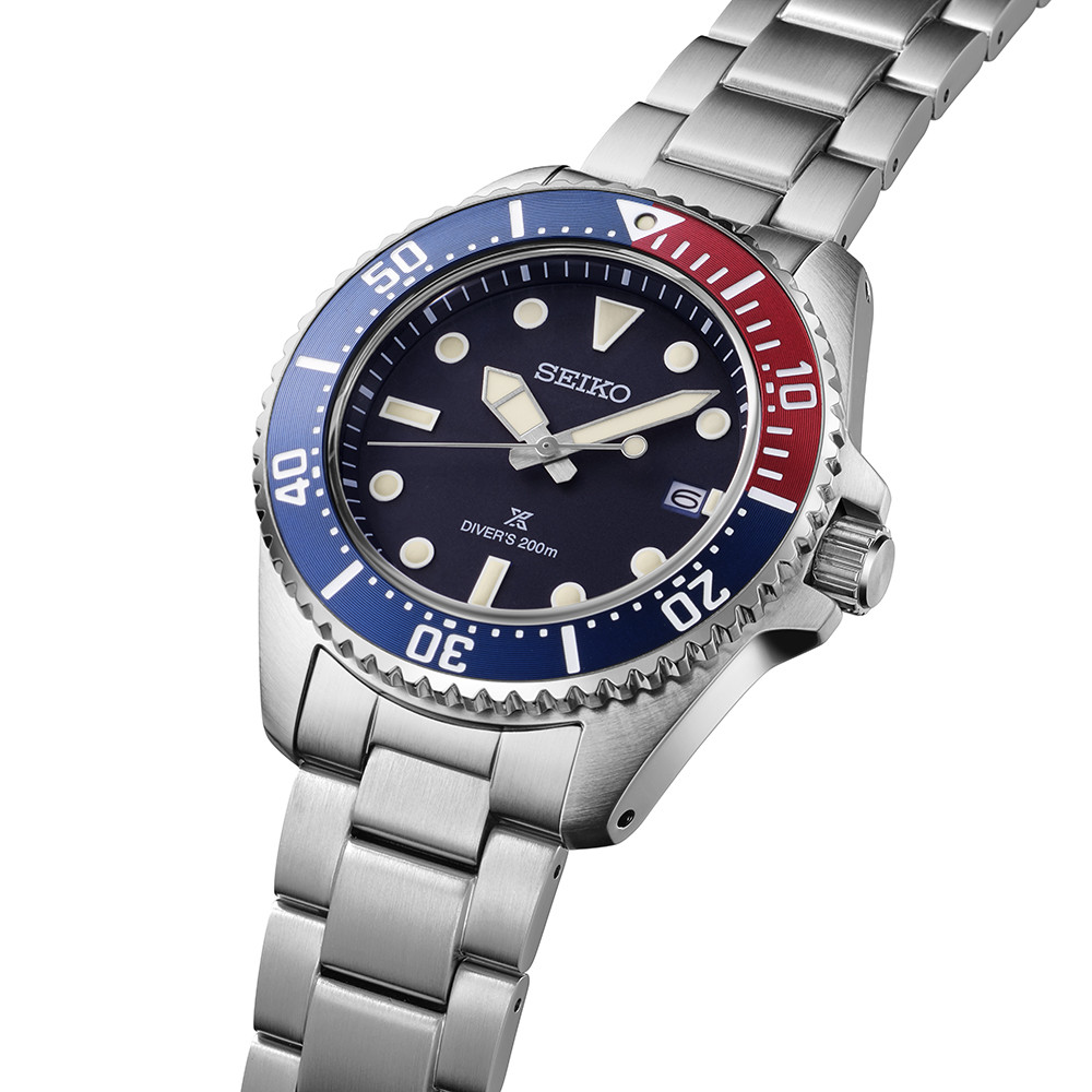 Seiko - Prospex QUARTZ SOLAIRE DIVER'S 200M (SNE595P1)