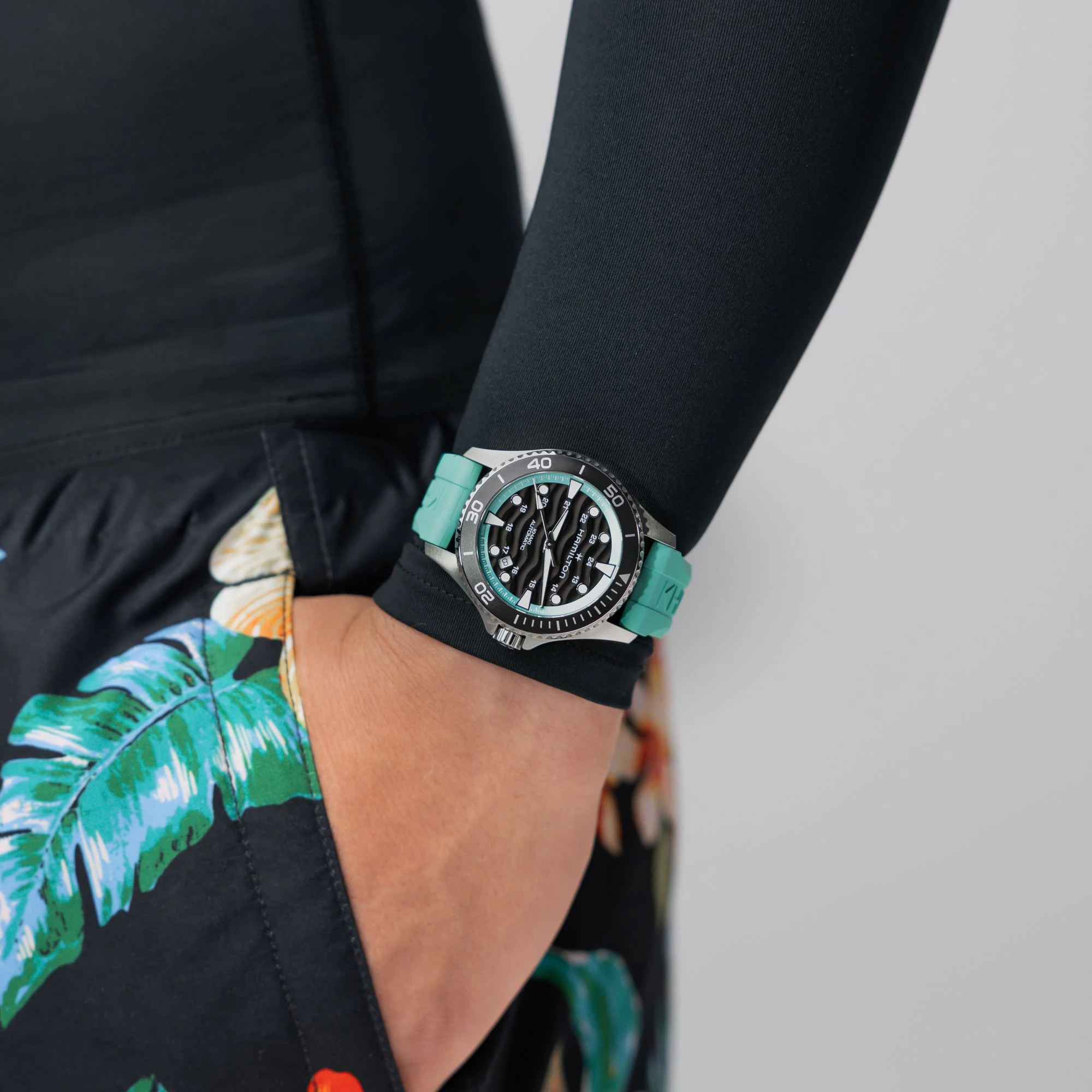 Hamilton - Khaki Navy Scuba Auto (H82415331)